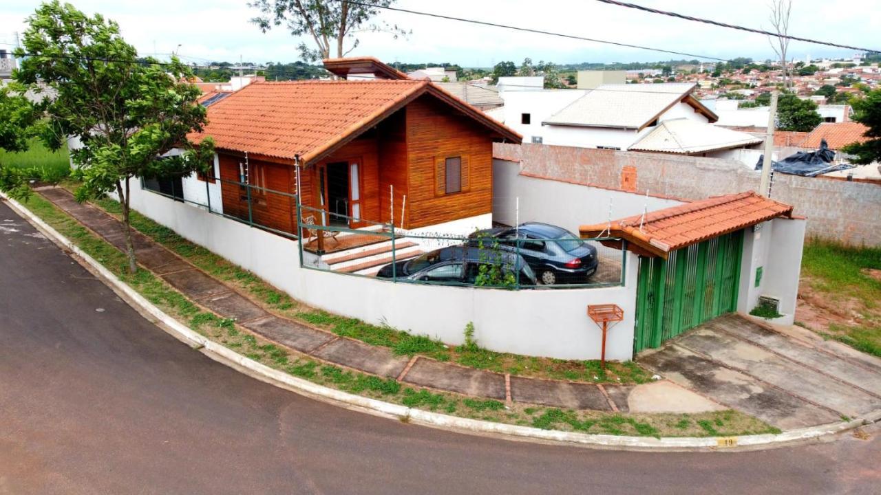 Casa Em Brotas Com Piscina E Churrasqueira 外观 照片